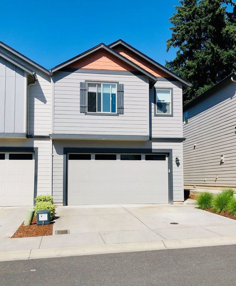 11310 Ne 14th Ct - Photo 2 of 10