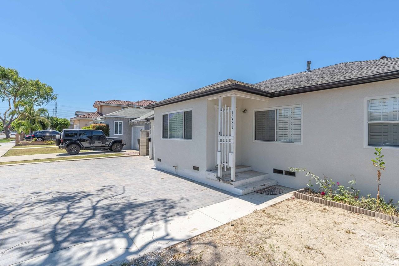17309 Elgar Ave - Photo 2 of 19