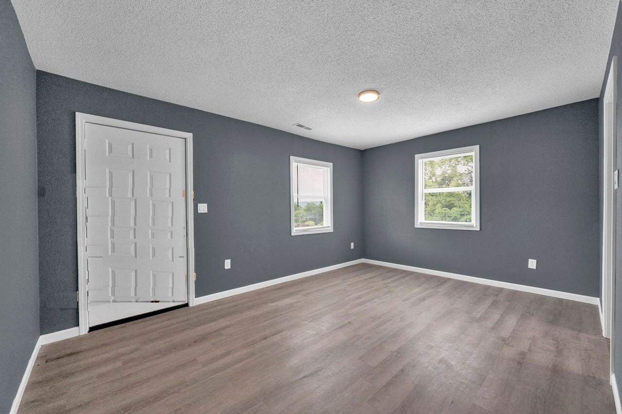 5710 Monte Sano Dr - Photo 3 of 17