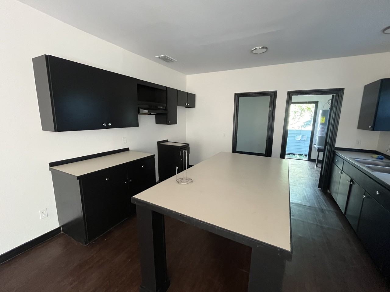 1606 16th St #3 - Photo 5 of 7