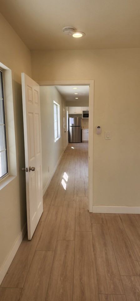 950 N Kingsley Dr #950 - Photo 5 of 45