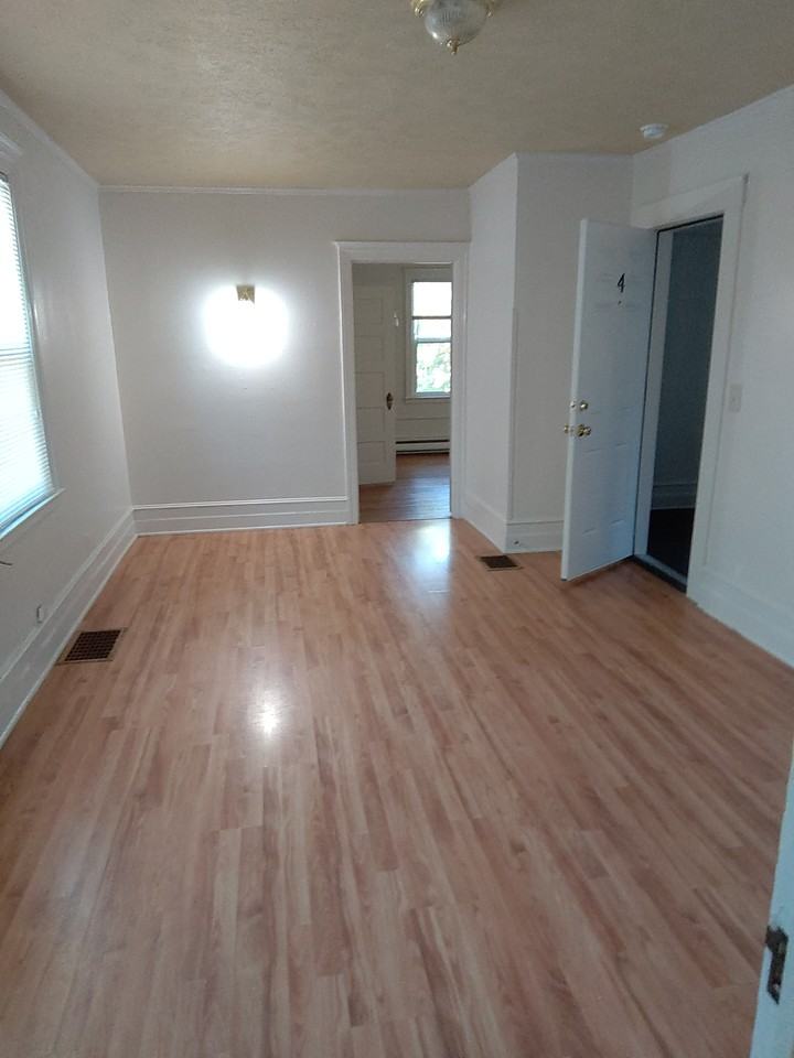 1927 W 2nd Ave #5