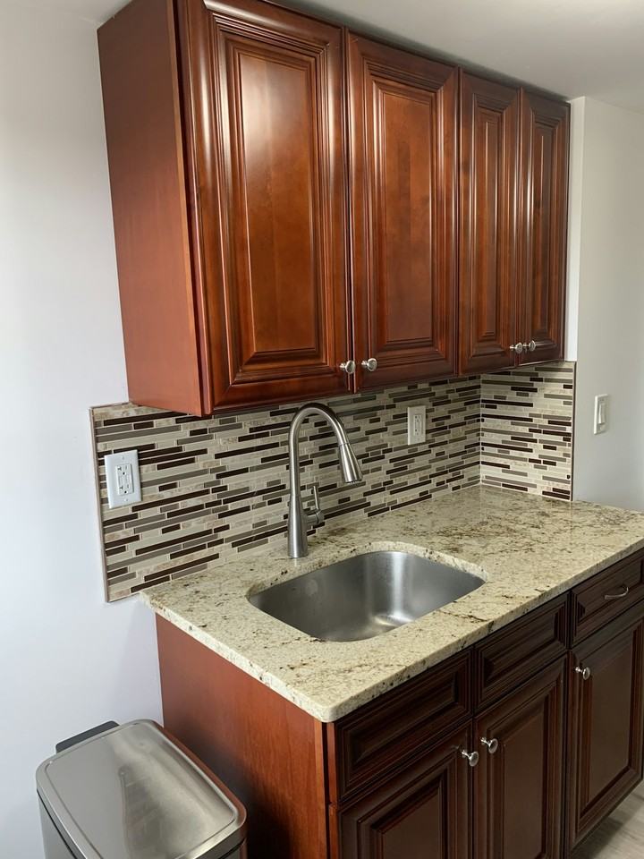 141 Humphrey St, Unit 3 - Photo 5 of 17