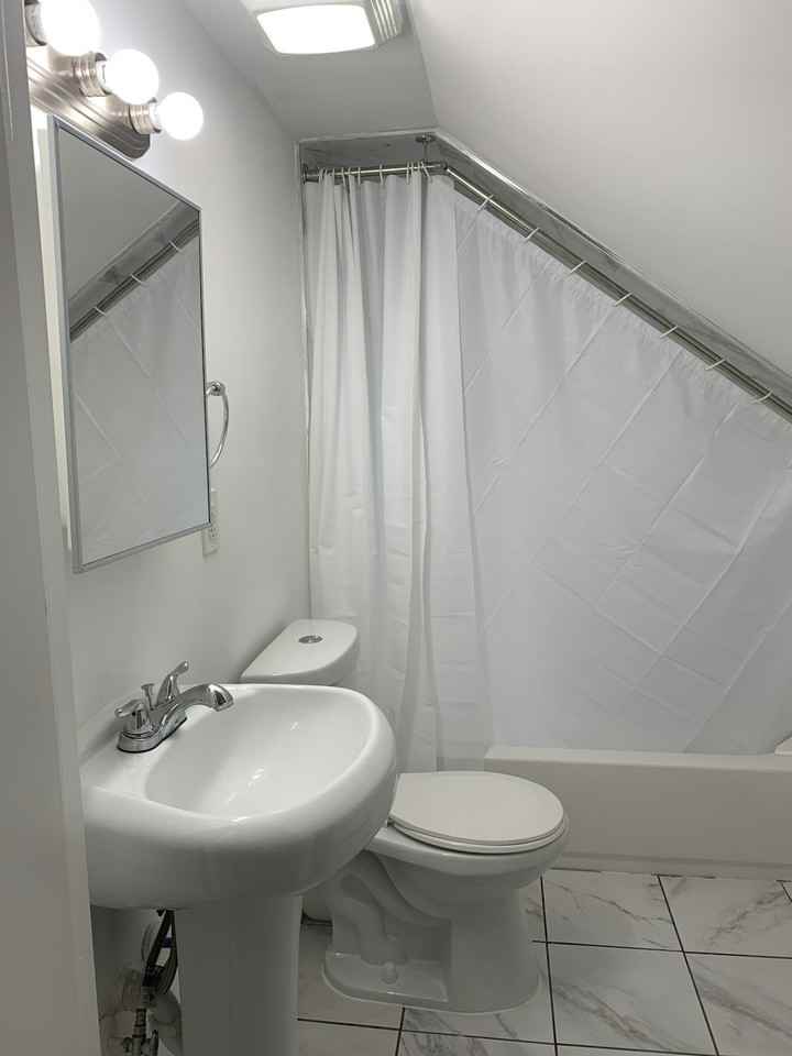 141 Humphrey St, Unit 3 - Photo 6 of 17