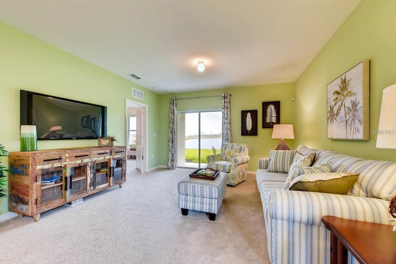 6819 Grace Hammock Rd - Photo 4 of 19