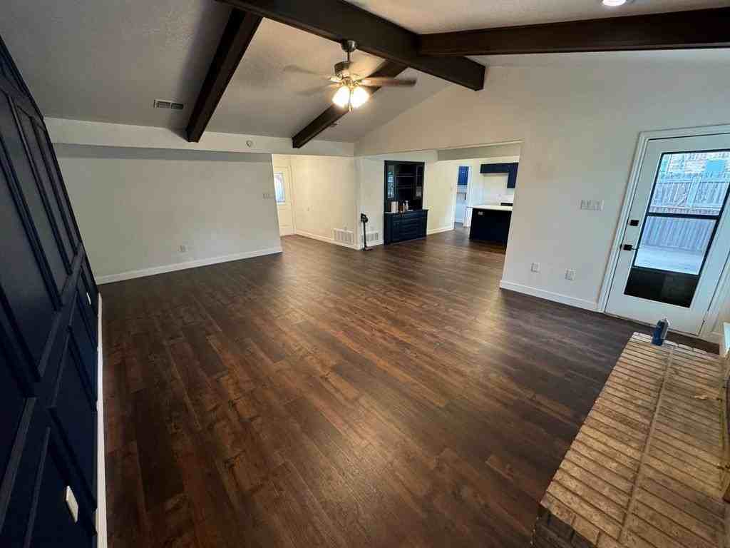 933 Freestone Dr - Photo 6 of 18