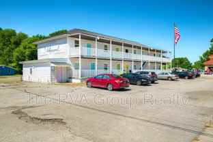 3807 Woodlawn St #8 - Photo 1 of 1
