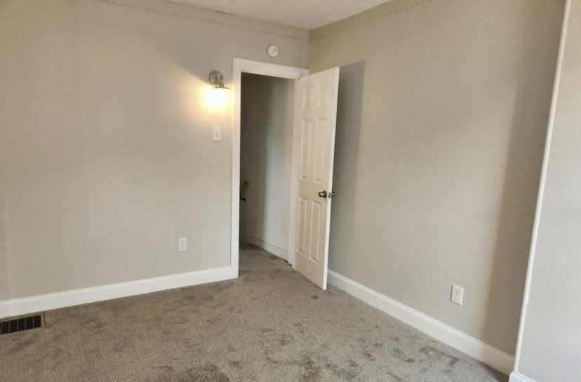 723 Water St - Photo 2 of 14