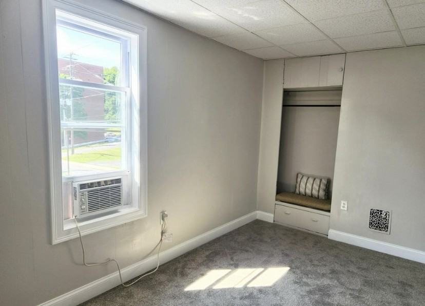 723 Water St - Photo 6 of 14