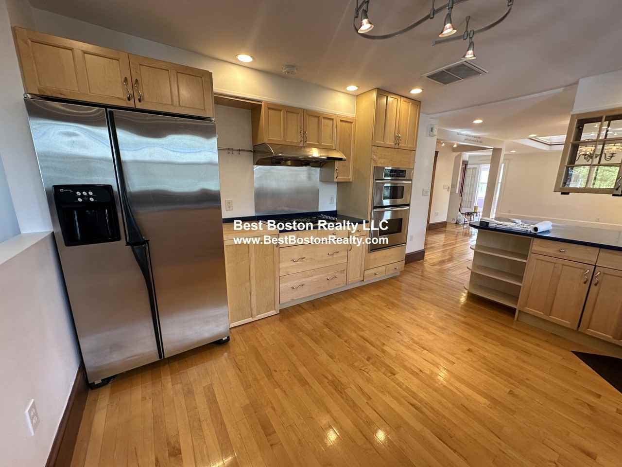 17 Hibbert St #1 - Photo 3 of 24