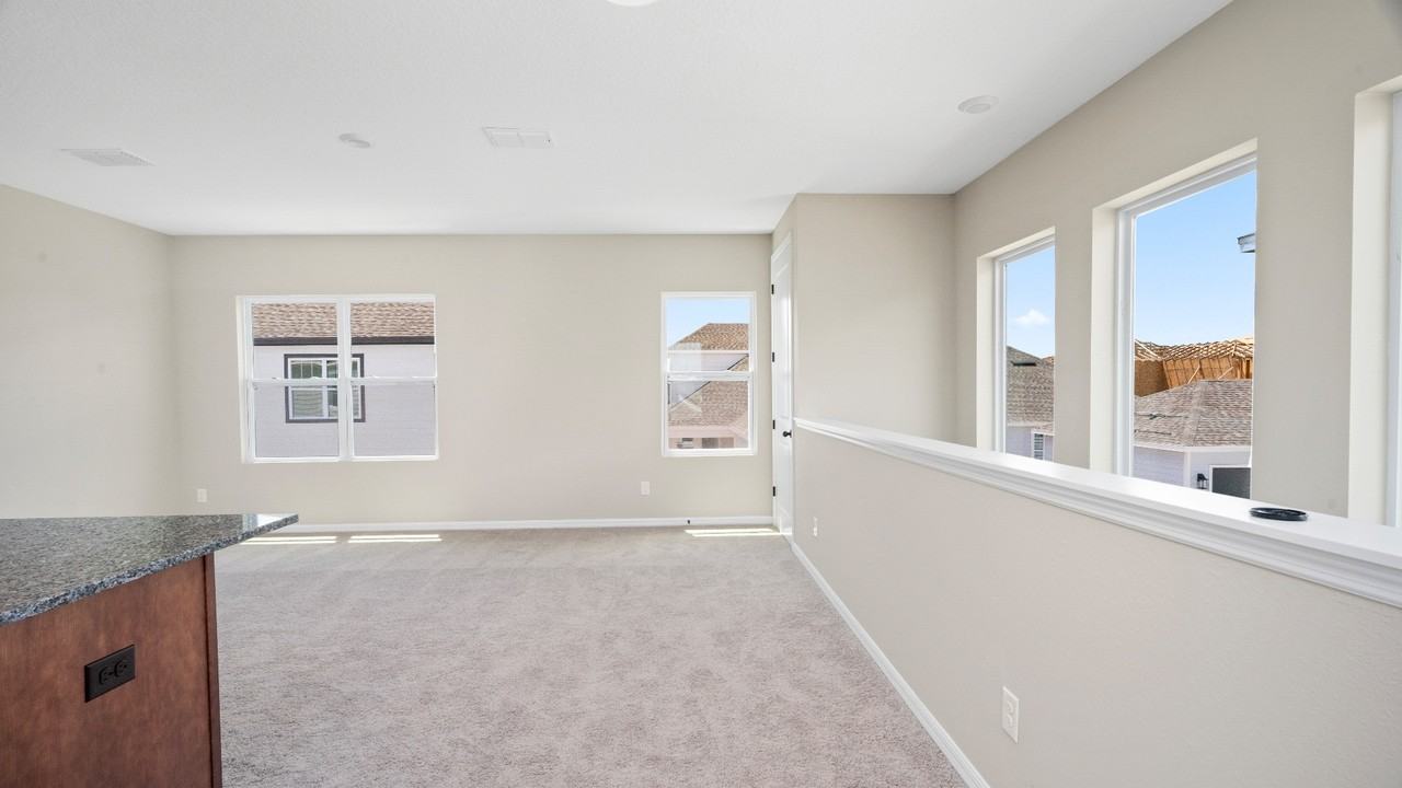 3131 Voyager Ave - Photo 2 of 9