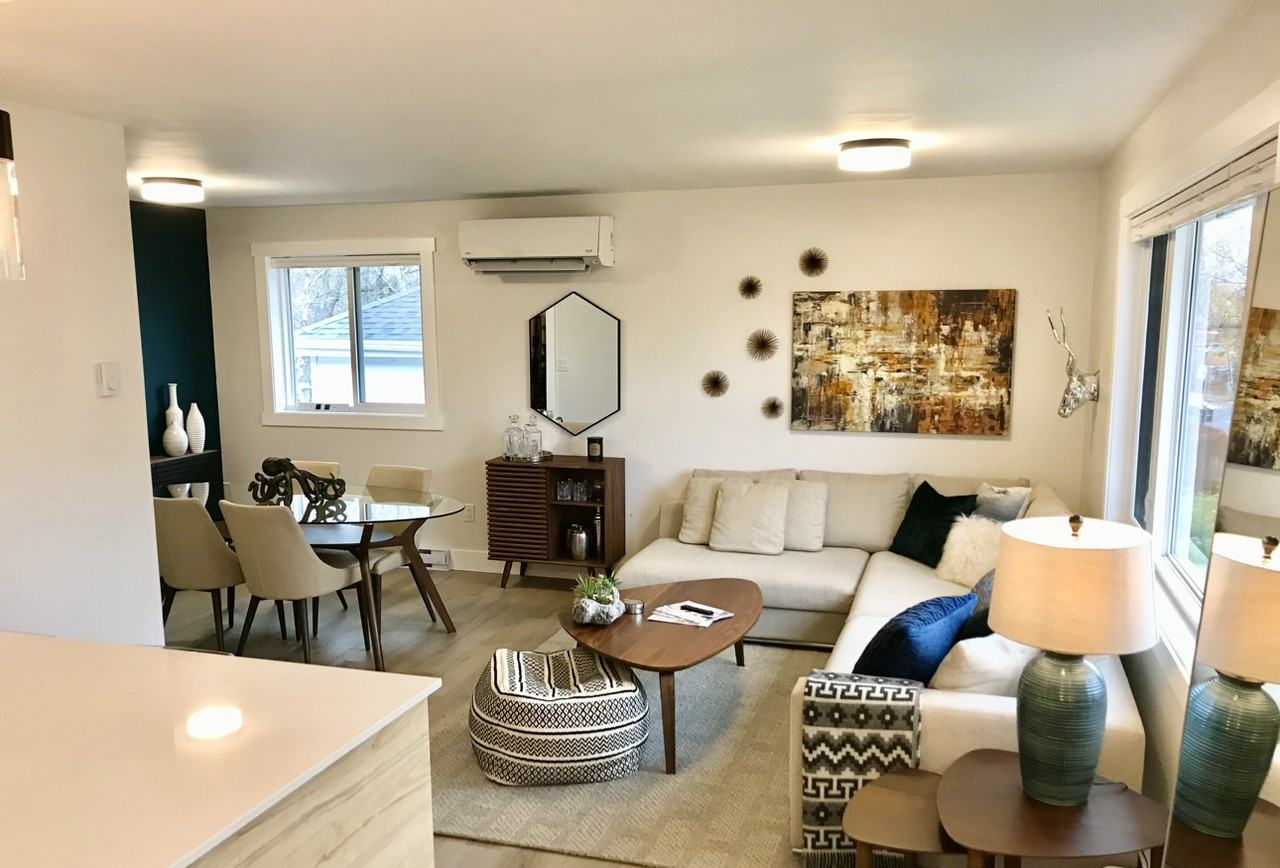 410 Portland St - Photo 3 of 10