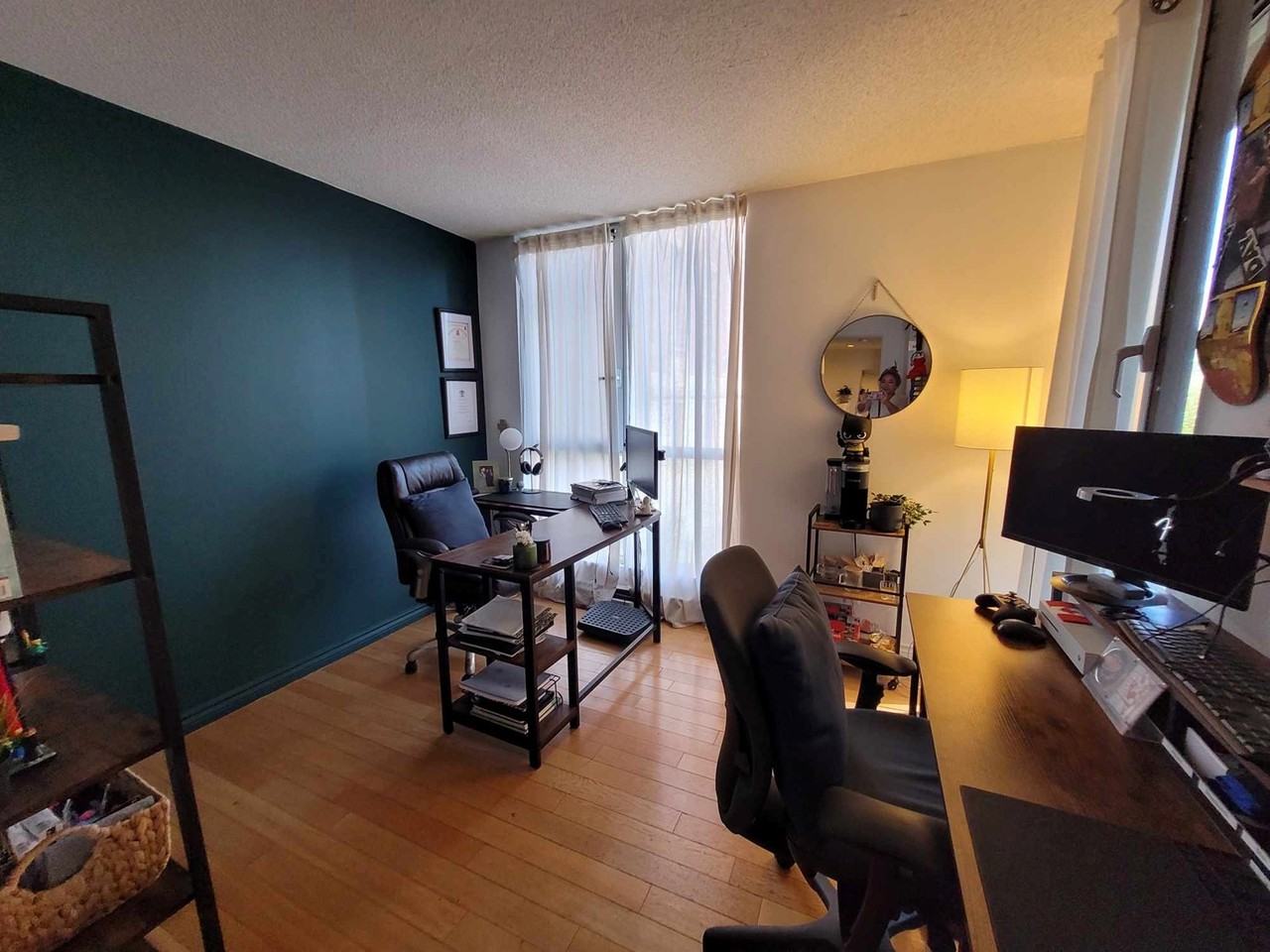 88 Rue Charlotte #204 - Photo 7 of 11