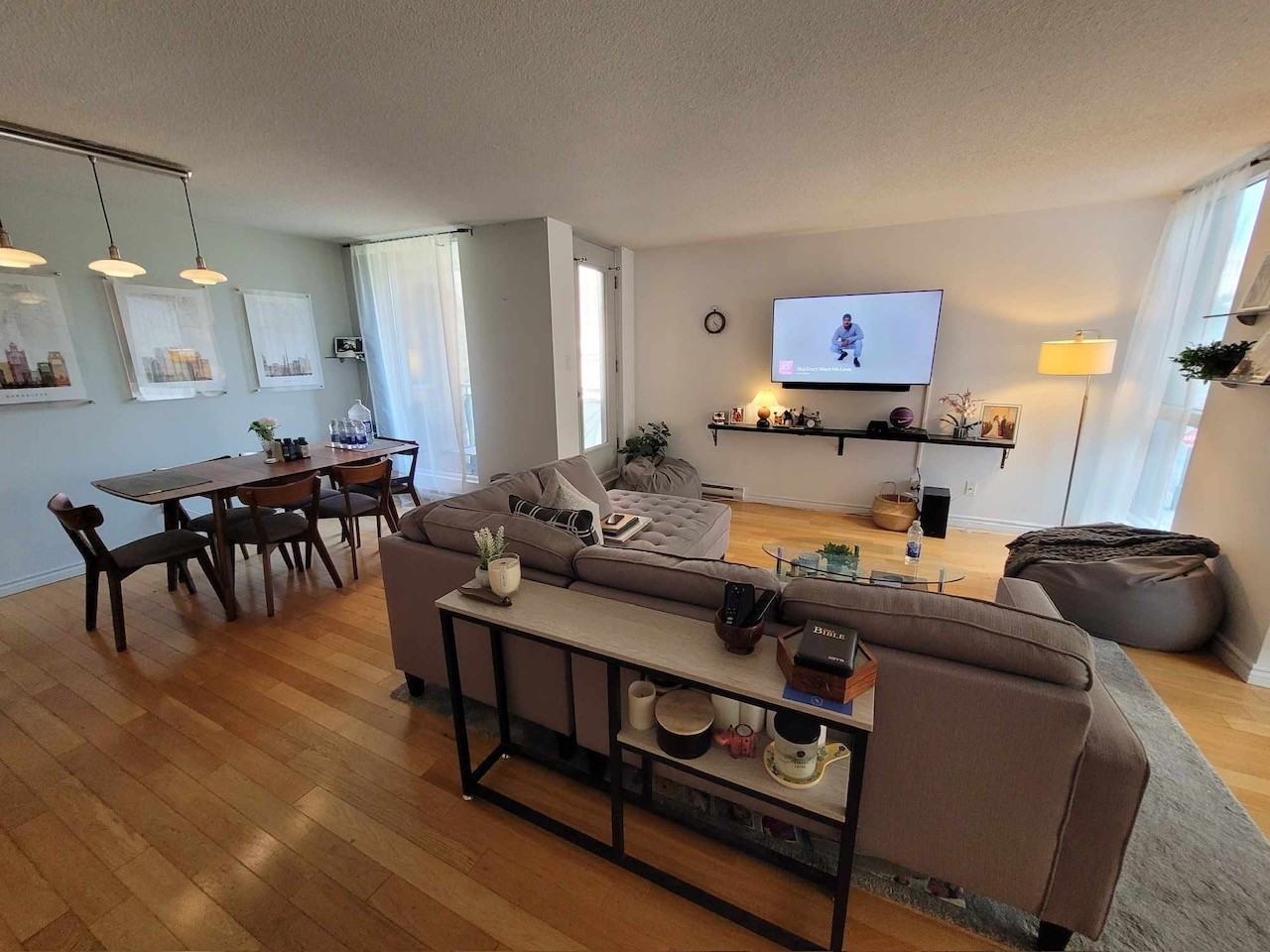 88 Rue Charlotte #204 - Photo 2 of 11