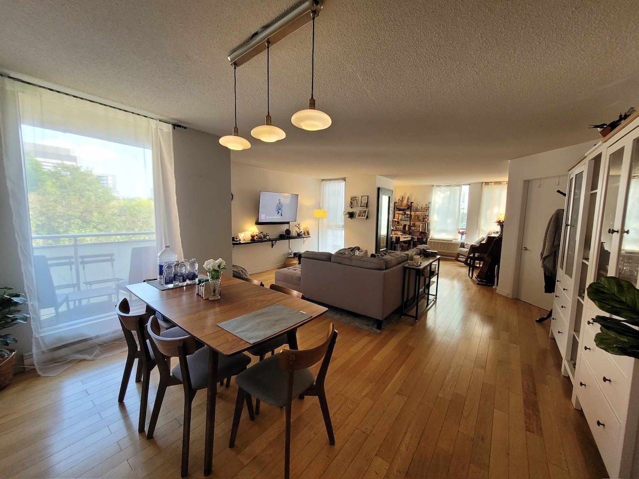88 Rue Charlotte #204 - Photo 3 of 11