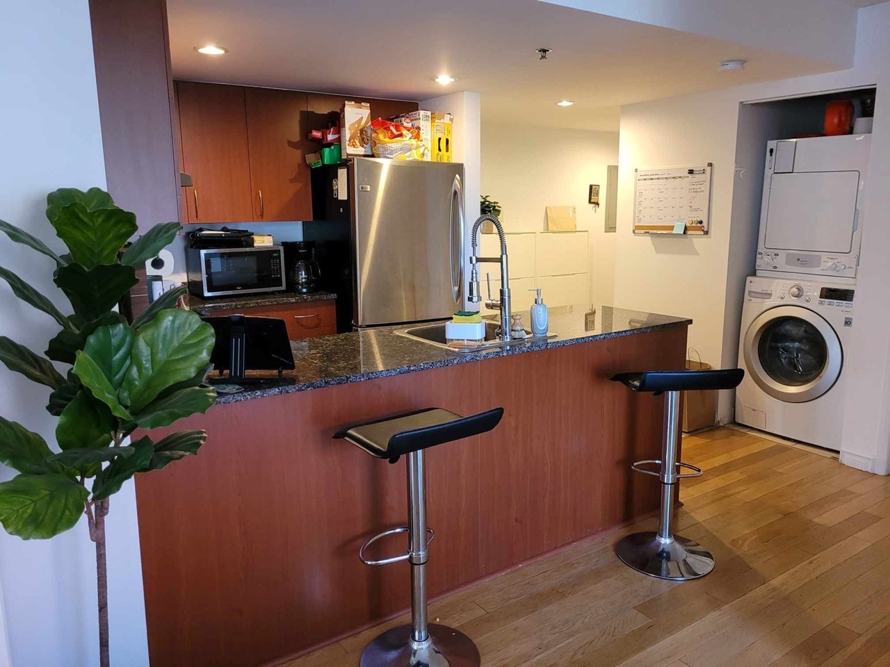 88 Rue Charlotte #204 - Photo 6 of 11