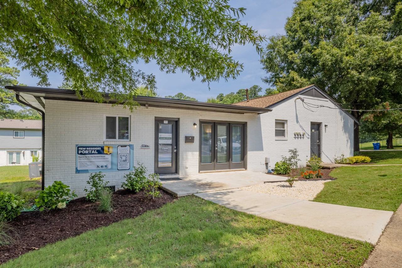 Walnut Creek Apartments - Photo 6 of 23