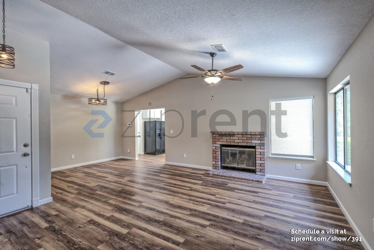 4105 Molera Ct - Photo 2 of 11
