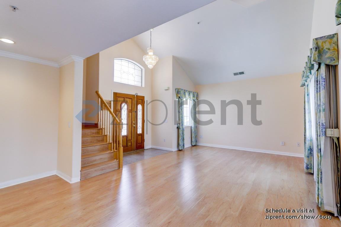 333 South Orange Avenue - Photo 4 of 19