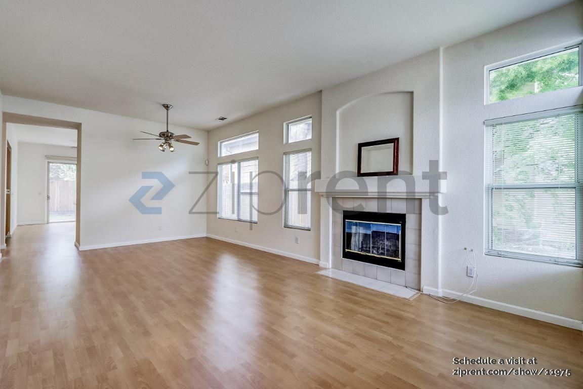 2834 Prado Ln - Photo 2 of 20