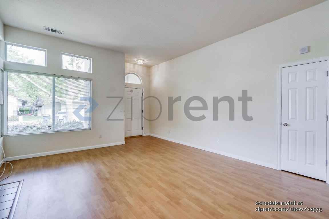 2834 Prado Ln - Photo 3 of 20