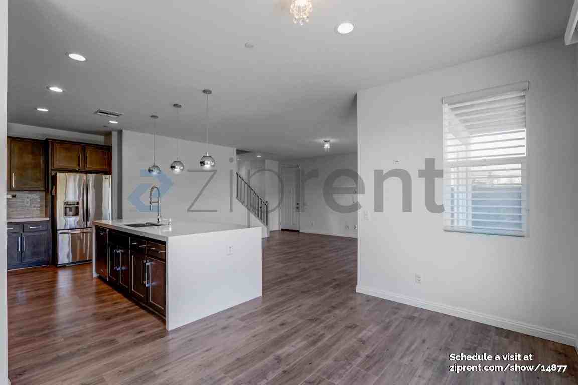 38412 Windingwalk Dr - Photo 3 of 20