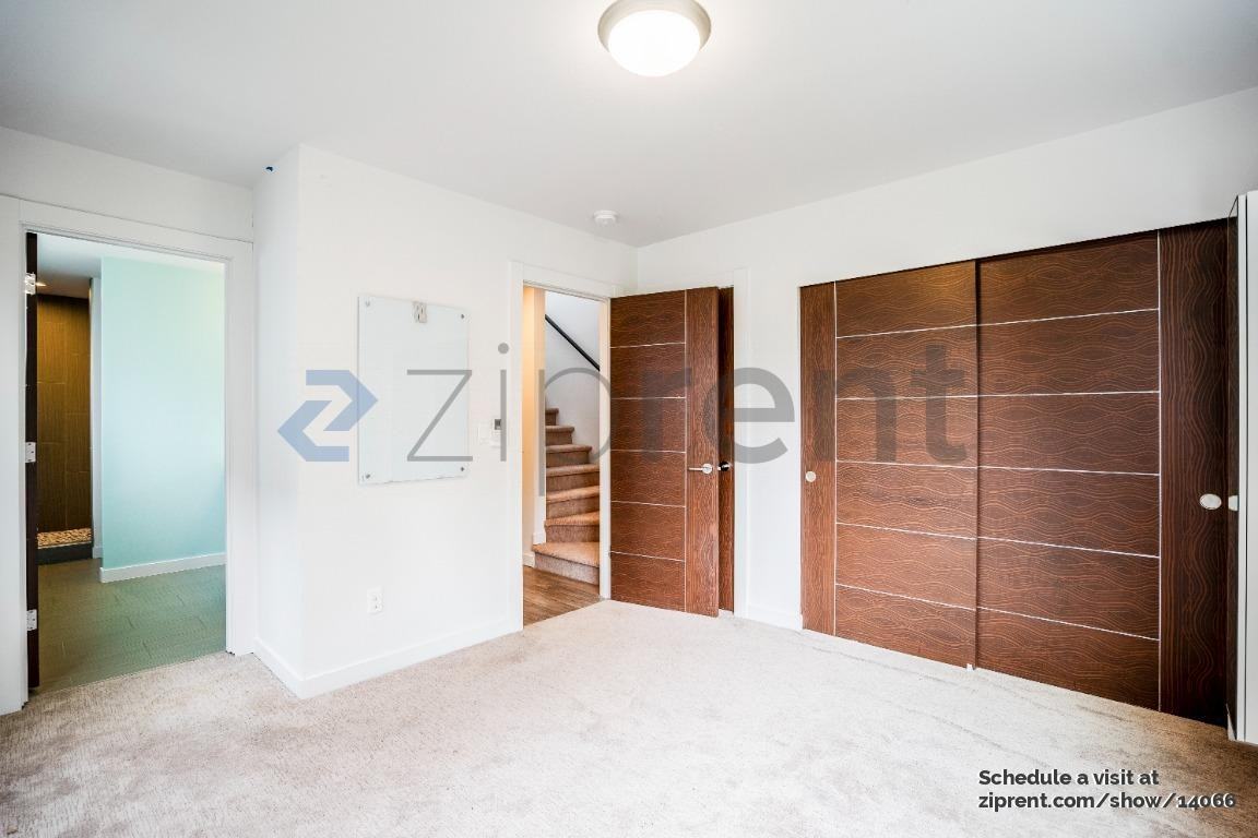 9607A Roosevelt Way Ne #A - Photo 5 of 12