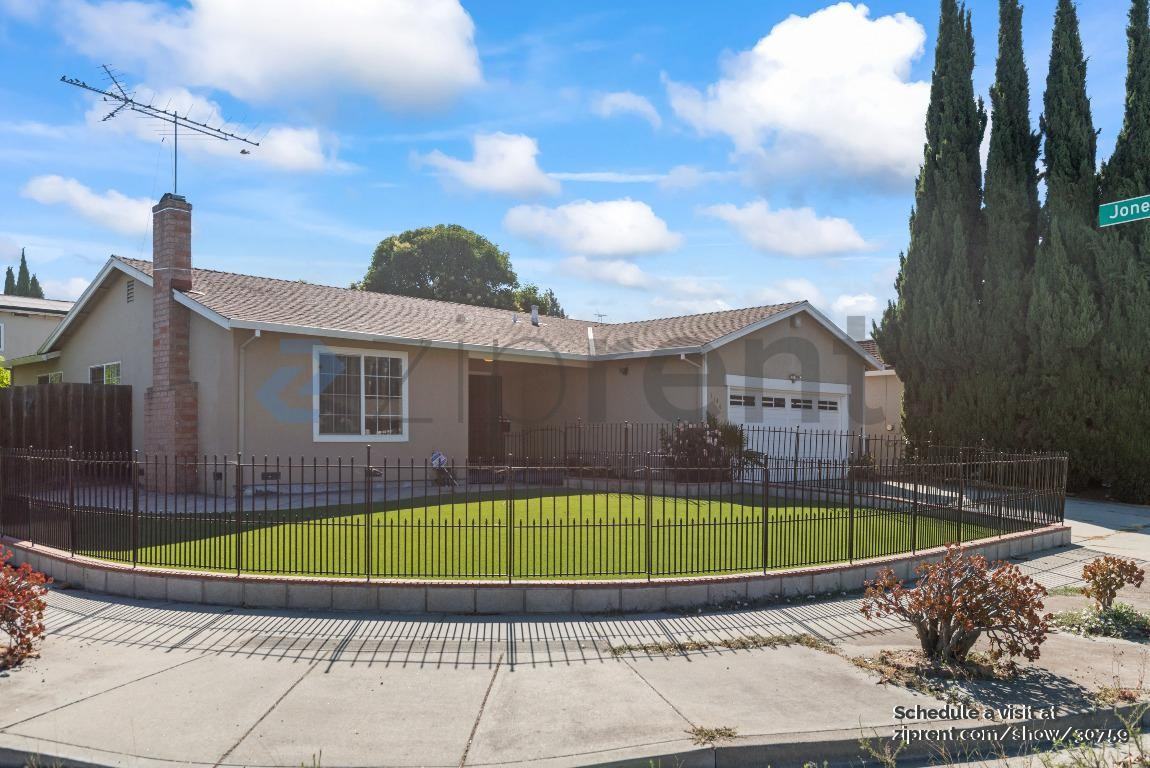 1146 Oakbluff Ct - Photo 2 of 27