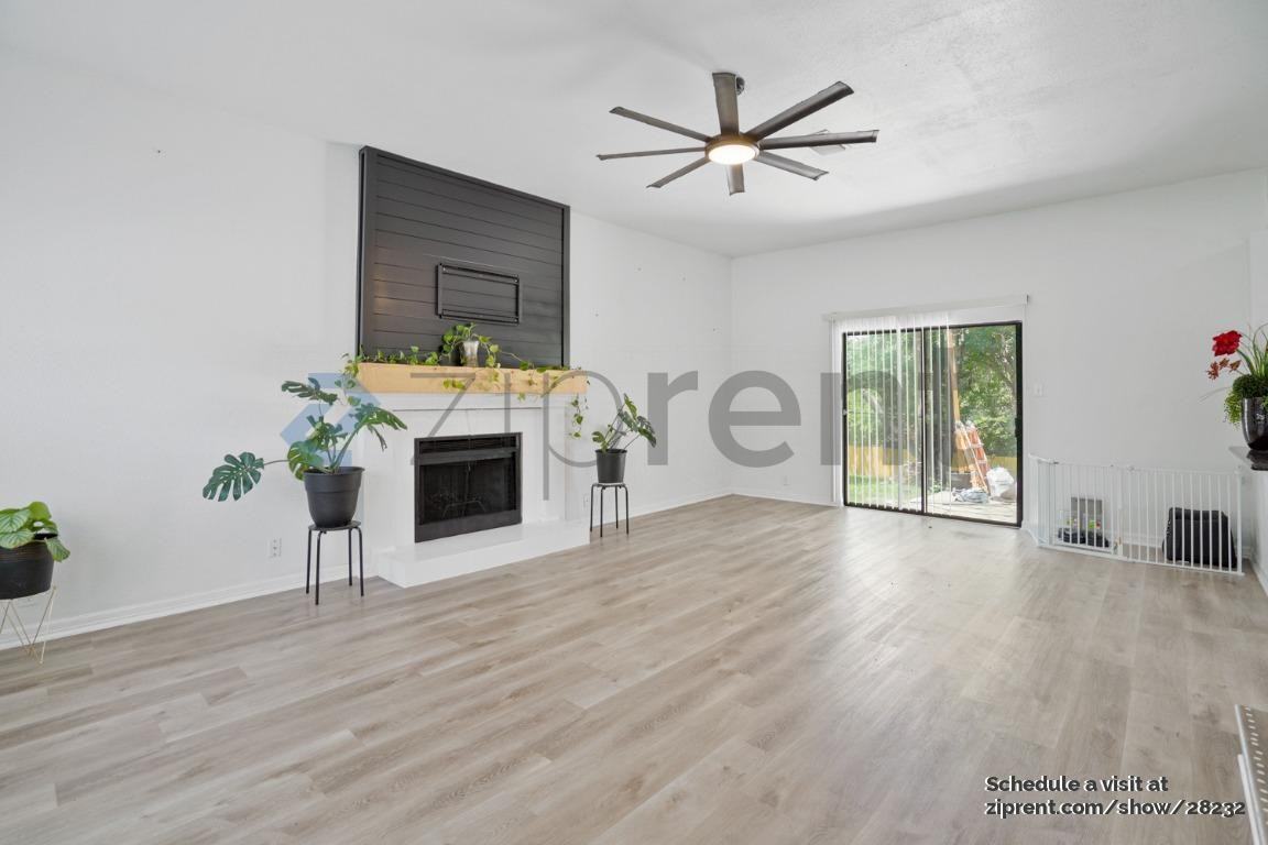 9830 Sugarloaf Dr - Photo 5 of 24