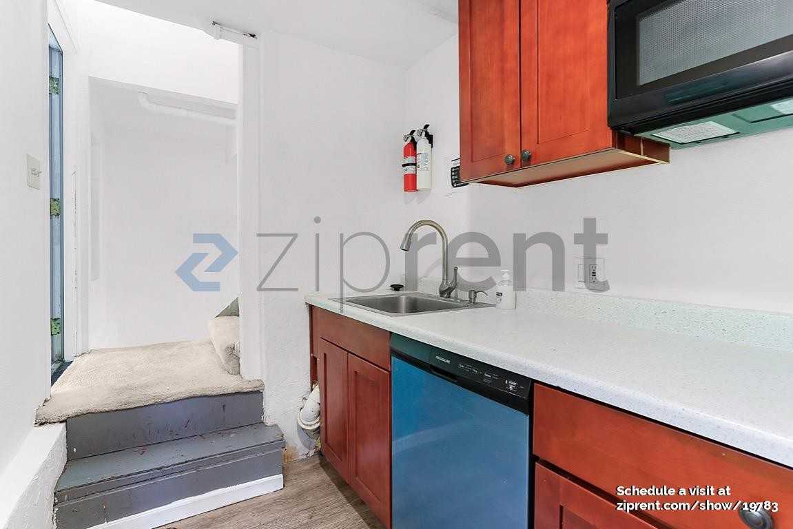 17815 8th Ave Ne #A - Photo 3 of 16