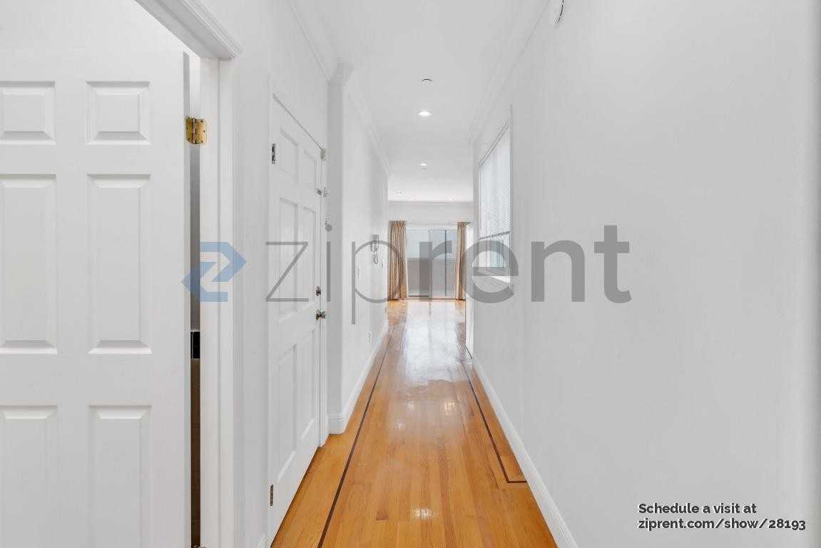 239 Frankfort St #B - Photo 2 of 19
