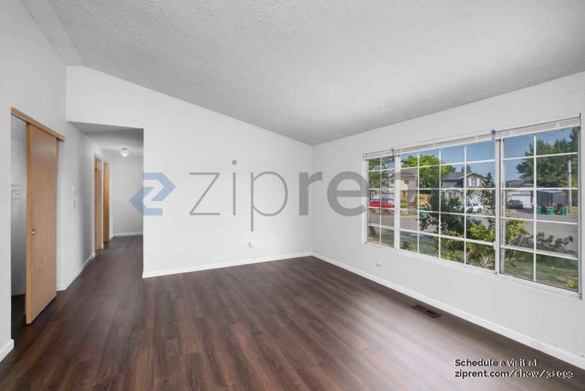 23395 Ne Village Ct - Photo 2 of 22