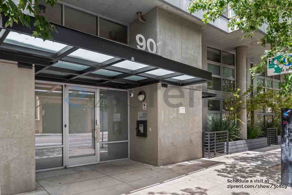 901 Jefferson St #403 - Photo 2 of 28