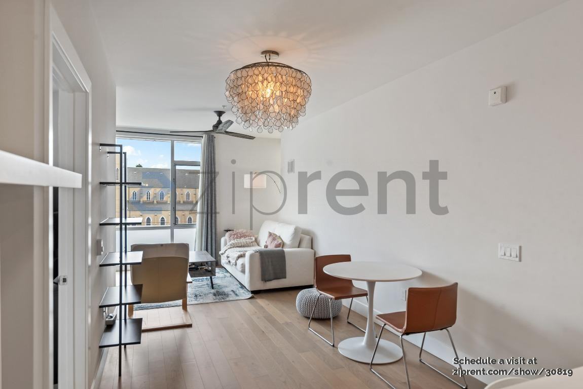 901 Jefferson St #403 - Photo 6 of 28