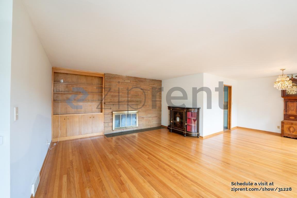 4238 Ne 73rd St - Photo 3 of 25