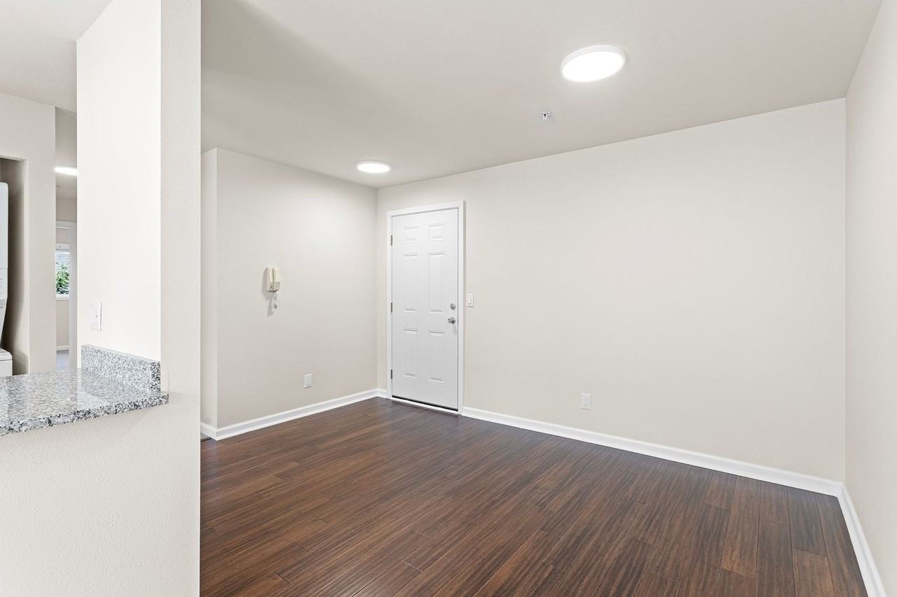 Park Place Apartments - Photo 5 of 17