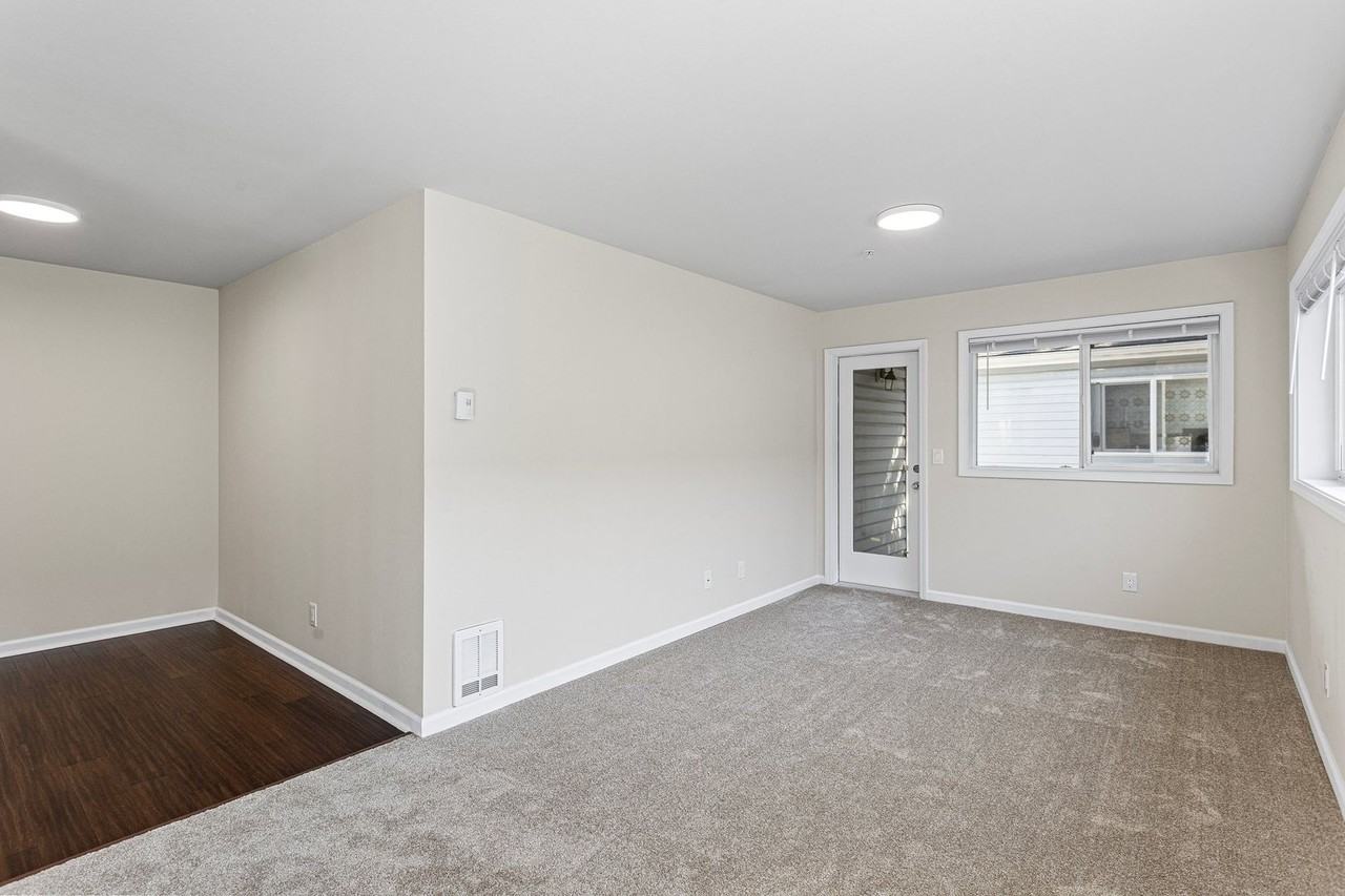 Park Place Apartments - Photo 7 of 17