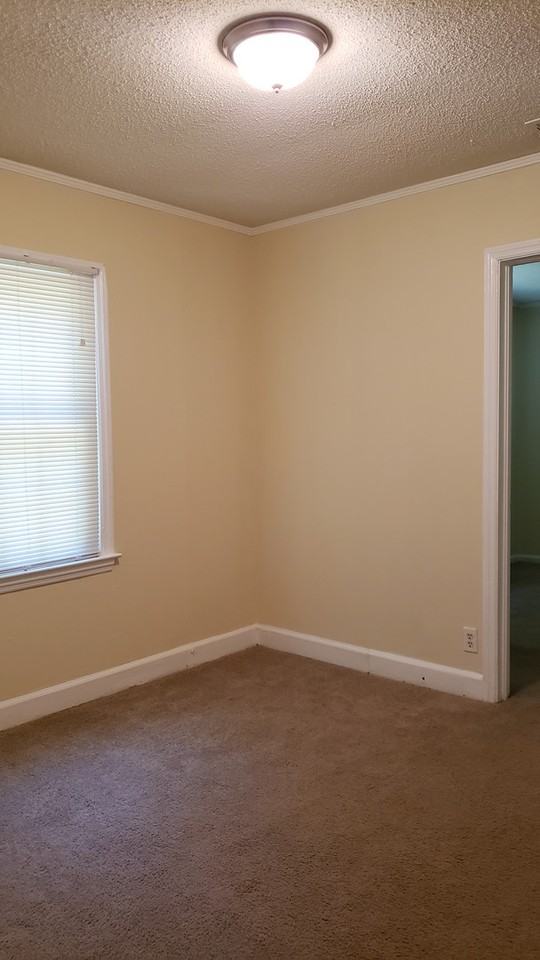 4220 Maplewood Dr - Photo 6 of 13