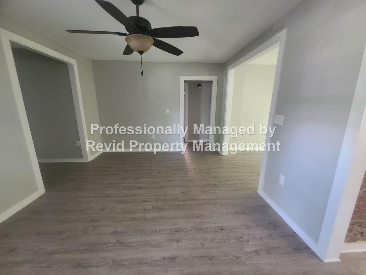 714 Goodwyn St - Photo 3 of 14