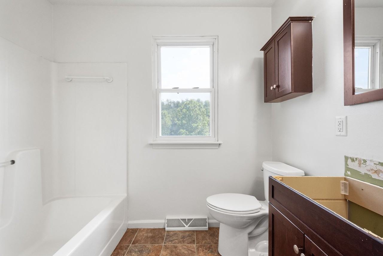 325 Clavale Dr - Photo 2 of 30