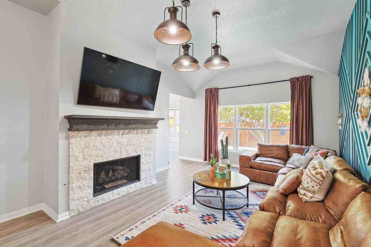 915 Santa Fe Drive #NA - Photo 6 of 38