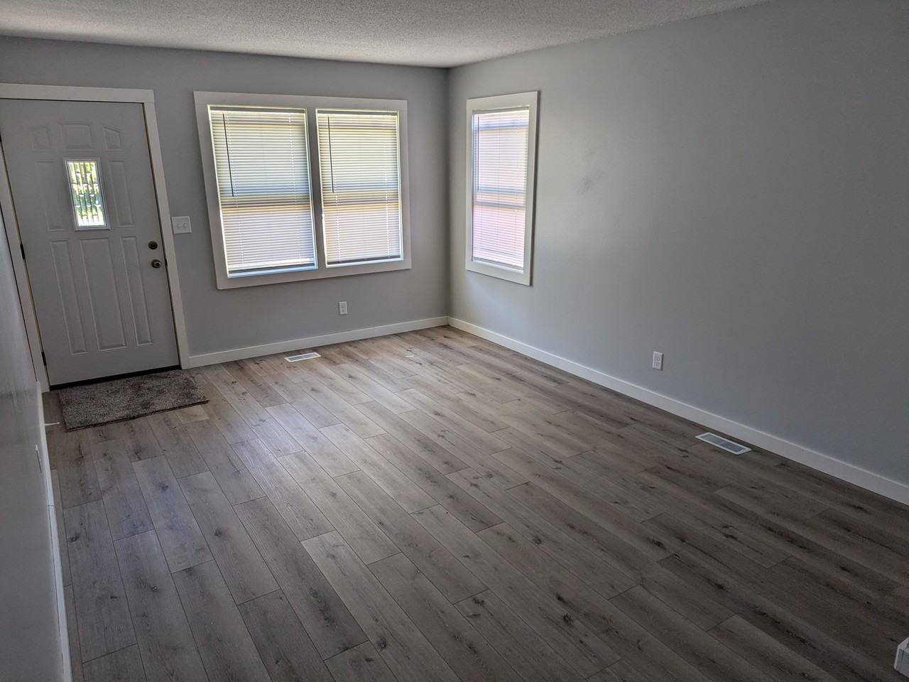 2917 S Marion Rd #2917 - Photo 3 of 10