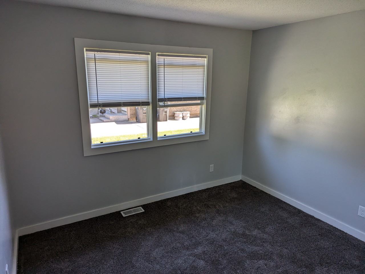2917 S Marion Rd #2917 - Photo 6 of 10