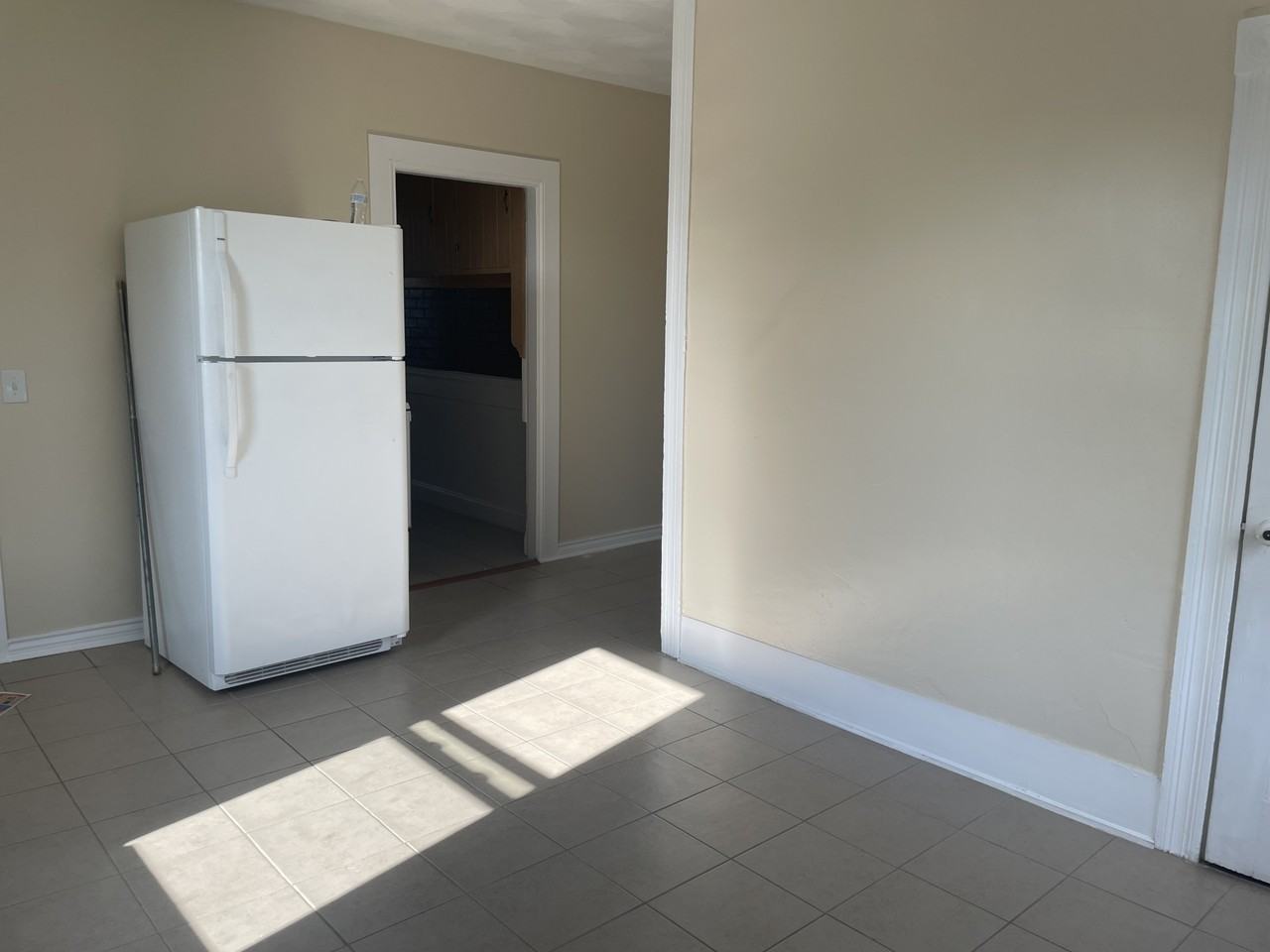 104 Home Ave #2 - Photo 2 of 19