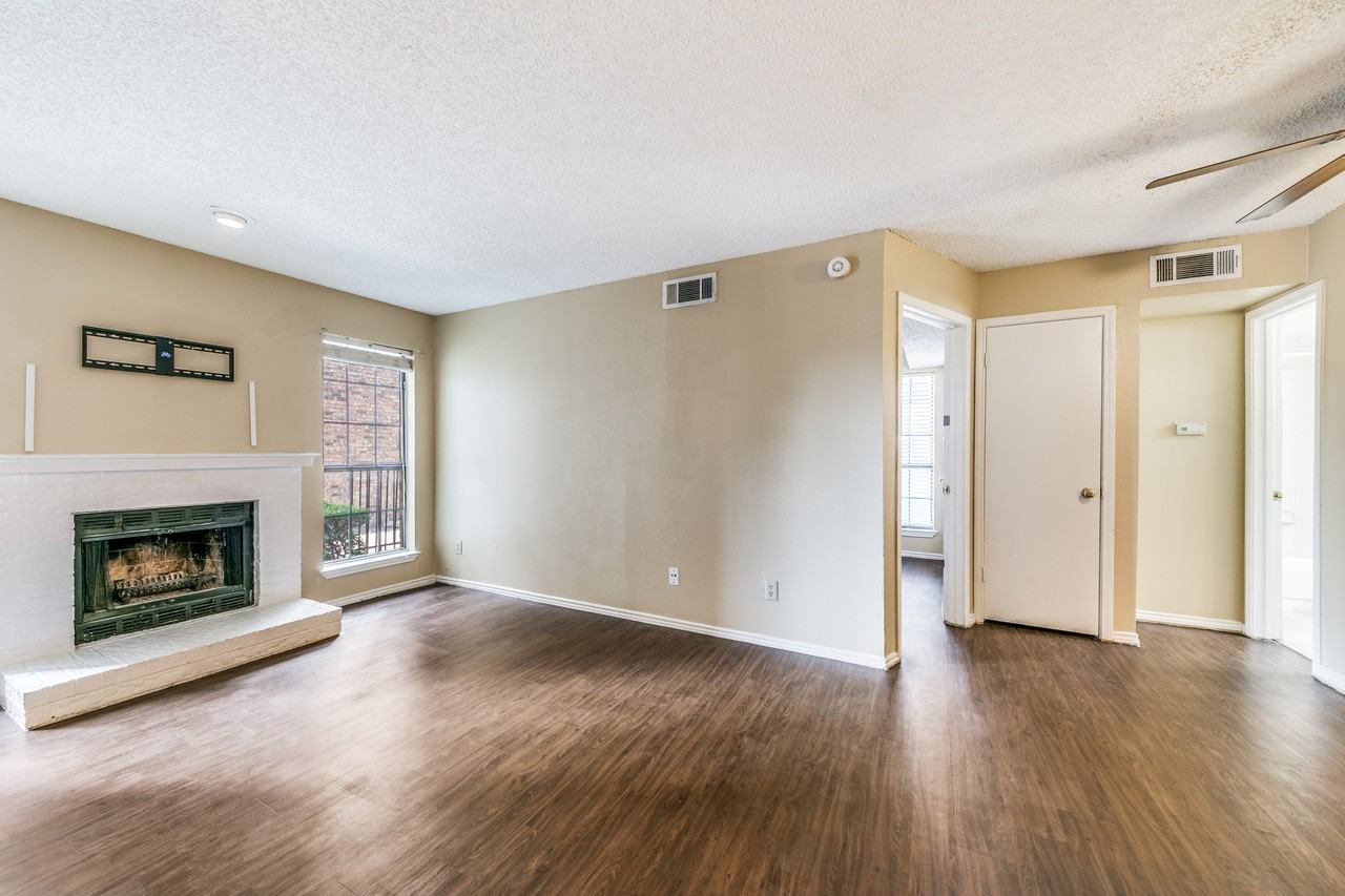 7621 Mccallum Blvd #112