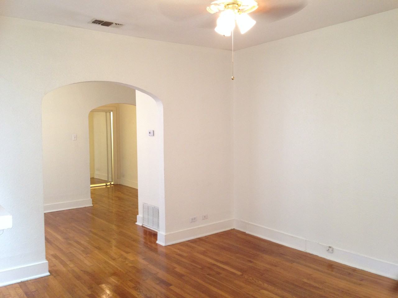 713 E Elmira St #NA - Photo 2 of 31