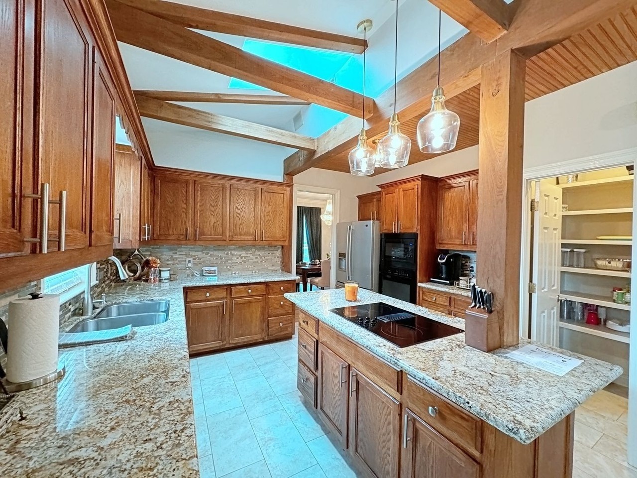 11831 Thornberry Ln - Photo 6 of 50