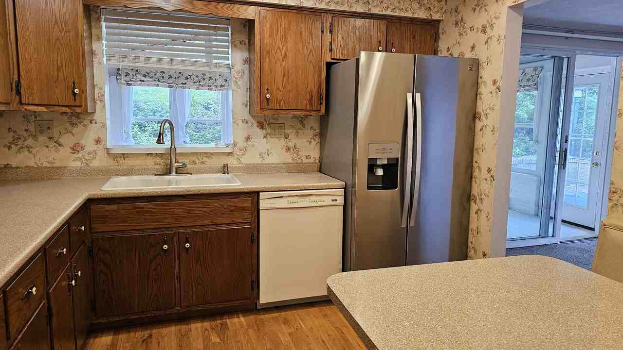205 Marshall Avenue - Photo 3 of 21