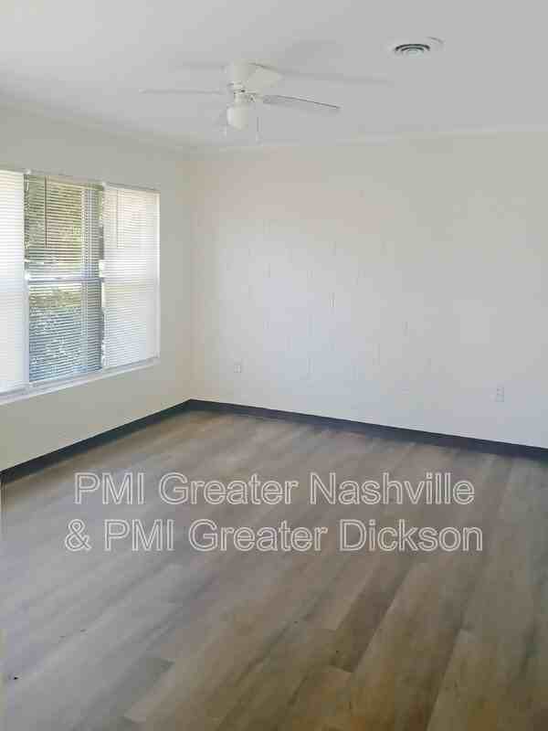 110 Collier Ave #110 - Photo 2 of 4