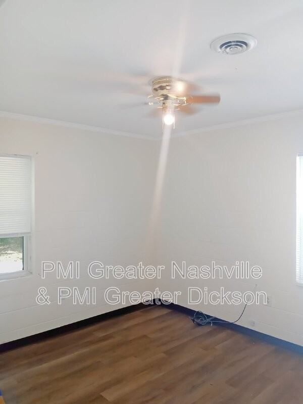 110 Collier Ave #110 - Photo 4 of 4